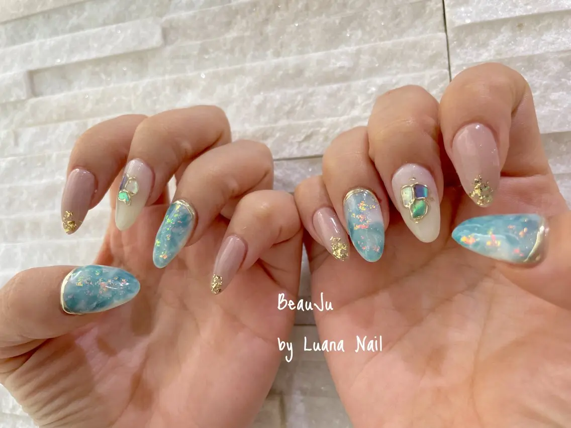 ネイル ミラーネイル ハンドネイル BeauJu by Luana Nailのネイルデザイン