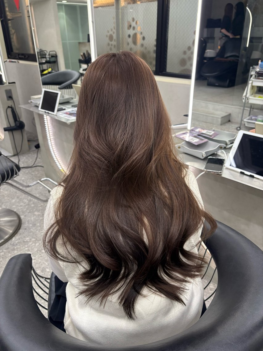 ロング ハッシュカット ハイレイヤー レイヤーカット カット ヘアカラー トリートメント Yuta✂︎ 韓国レイヤー🪽のヘアスタイル