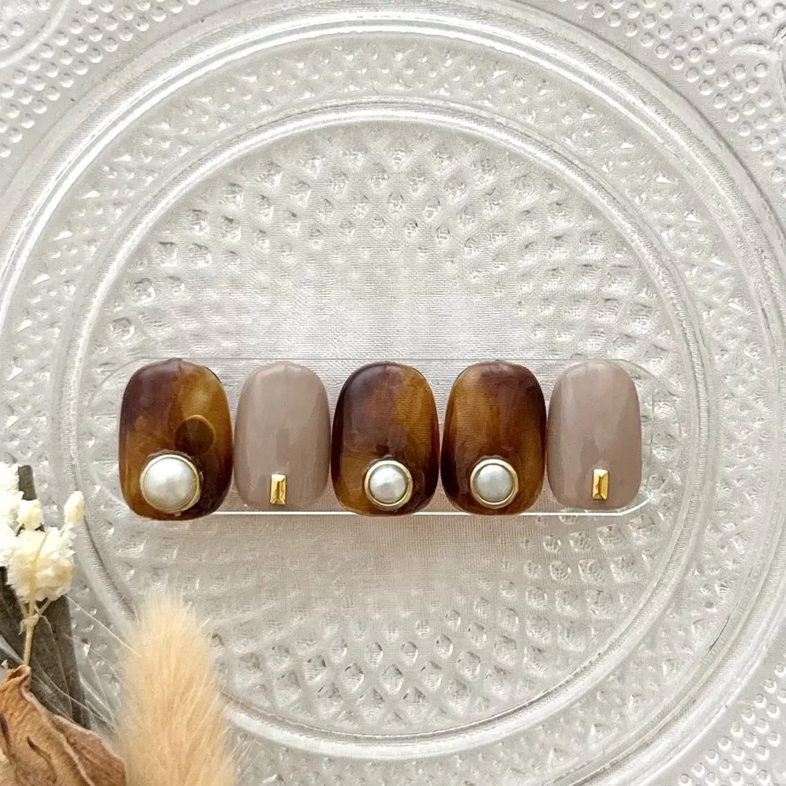 ネイル べっ甲ネイル ハンドネイル peaberry nailのネイルデザイン