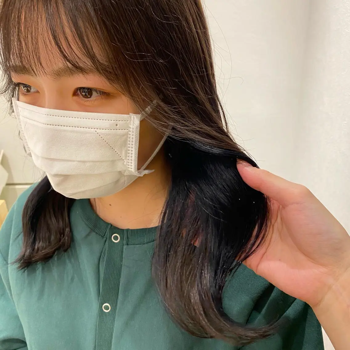 ロング カラー ブリーチ イヤリングカラー 🌷Asuka /レイヤーカット🌷のヘアスタイル