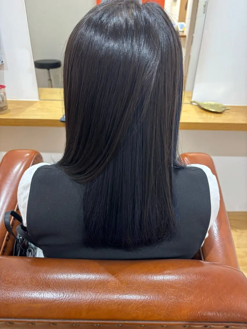 カラー ブリーチ ブルーカラー ブルーグレー インナーカラー ヘアカラー こゆき/ モデル募集中のヘアスタイル