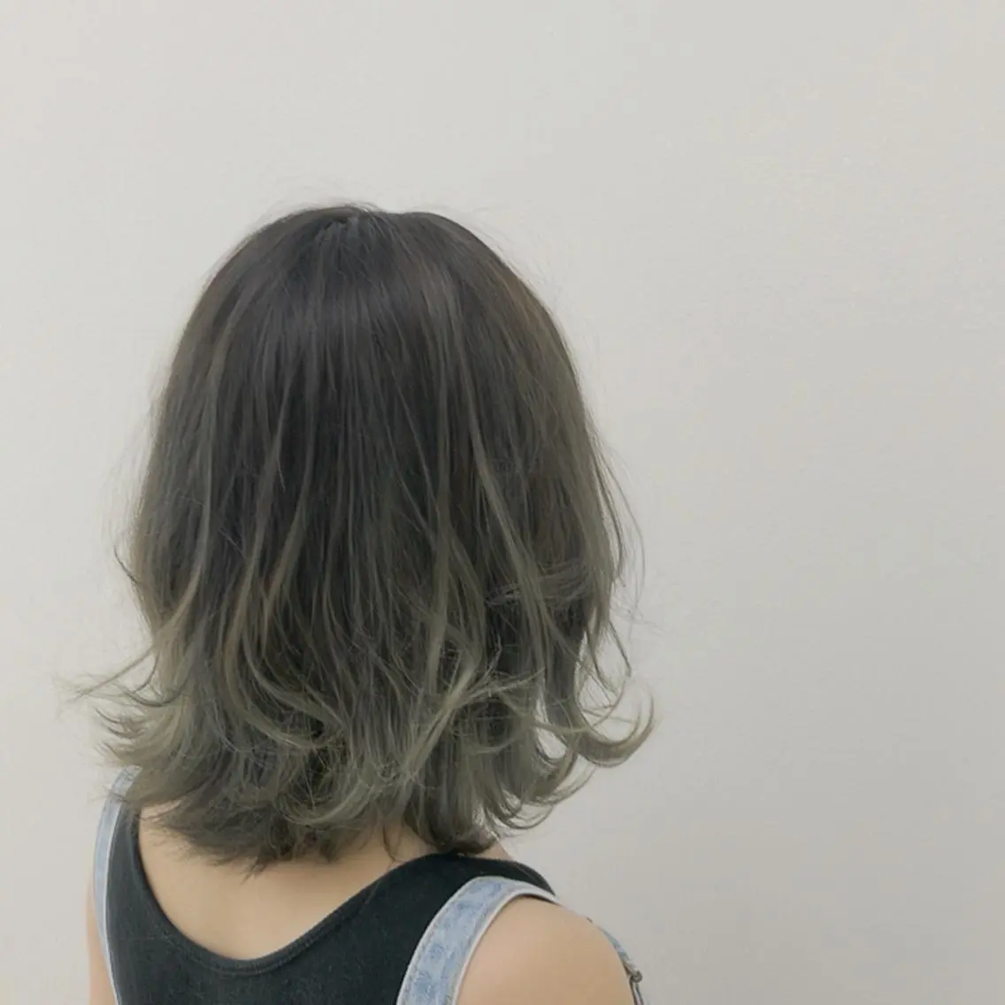 ミディアム カラー ブリーチ ハイライトカラー ハイライト トリートメント Rayt hair レイトヘアーのヘアスタイル