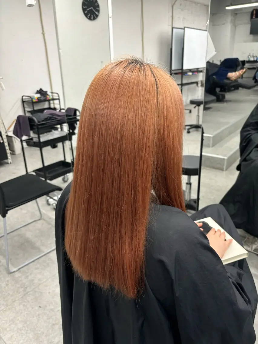ロング カラー 流行りの透明感カラー ×縮毛矯正🤍ユウのヘアスタイル