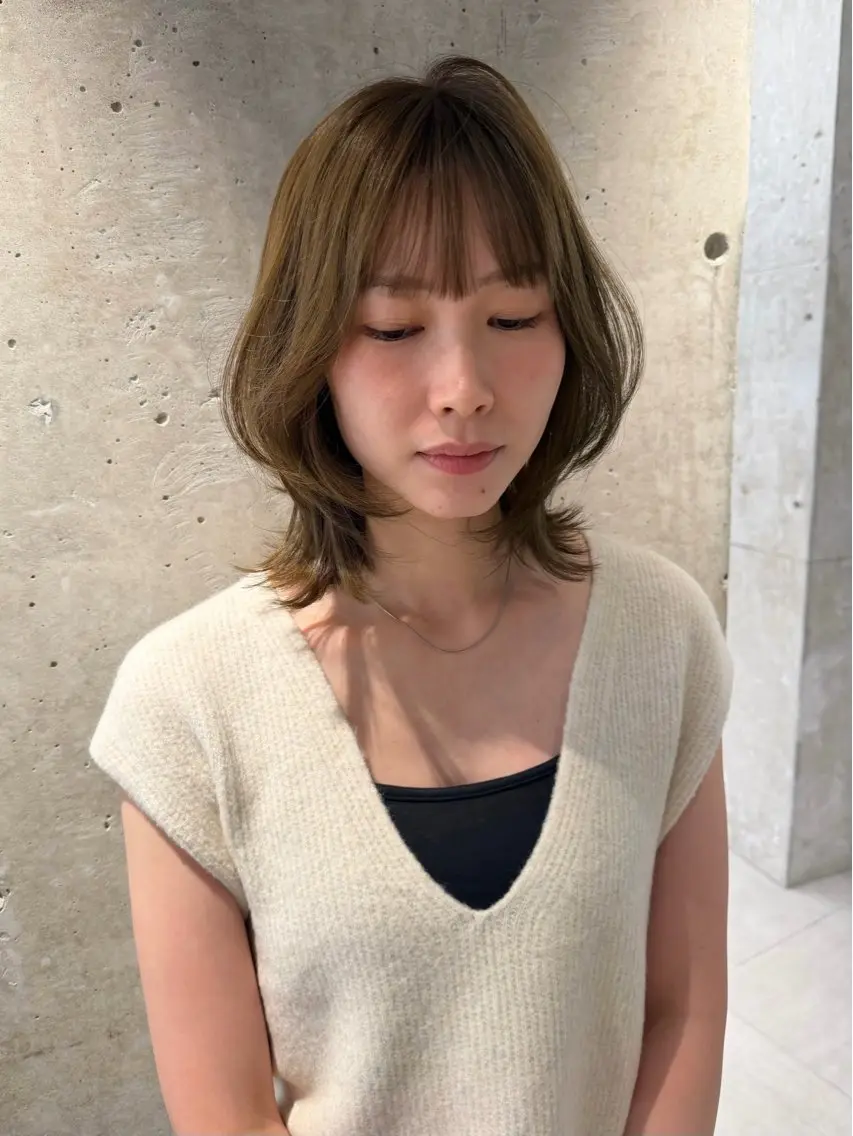 ミディアム カラー カット ヘアカラー MIES amane(アマネ)のヘアスタイル
