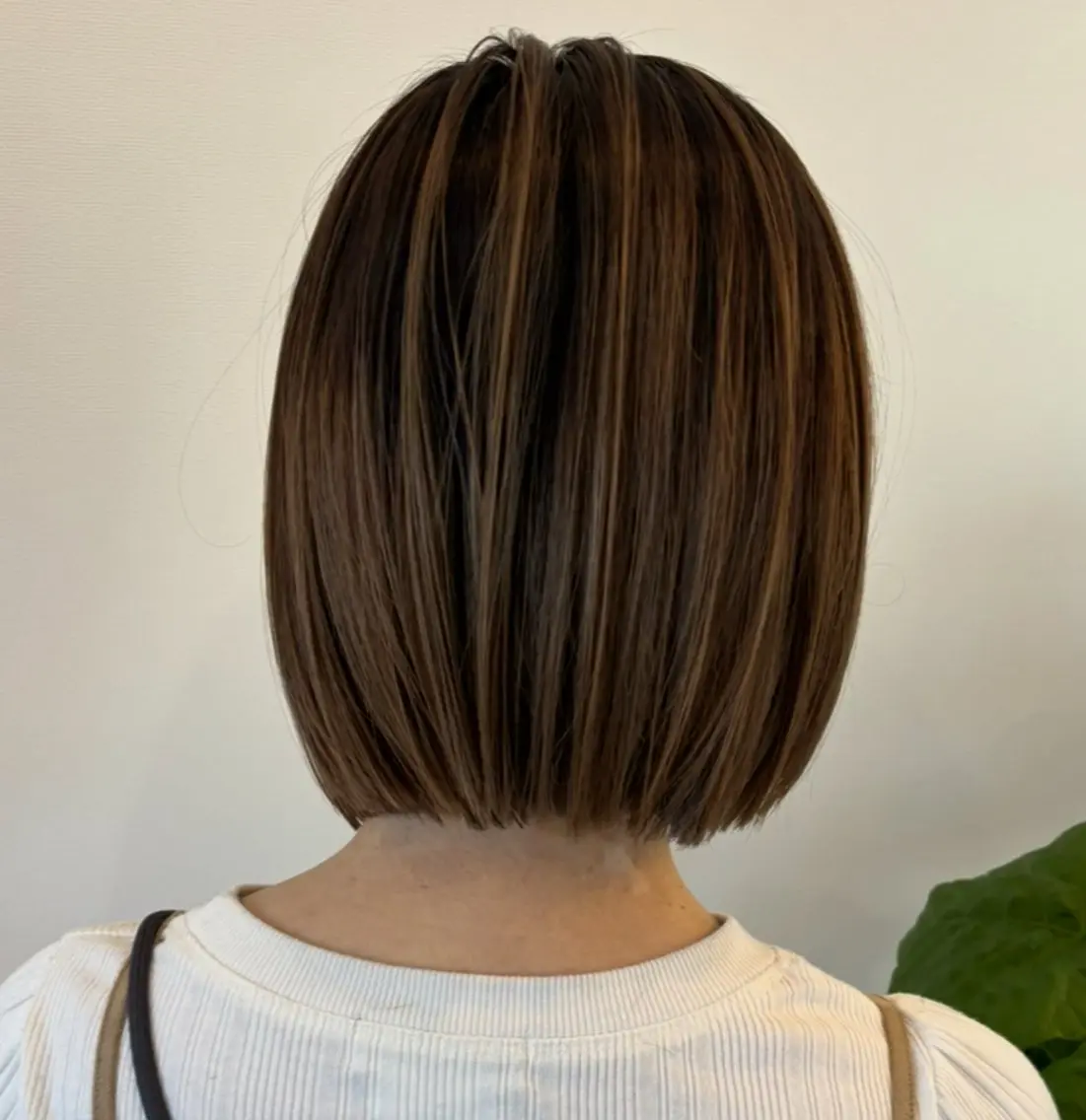 ミディアム カット ヘアカラー 白岩 良子のヘアスタイル