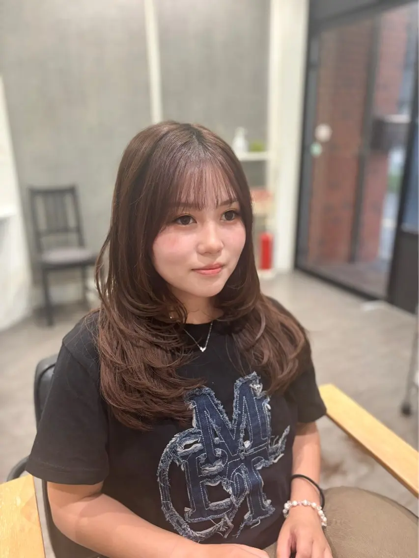 ミディアム レイヤーカット cocotte宜喜 弘希のヘアスタイル