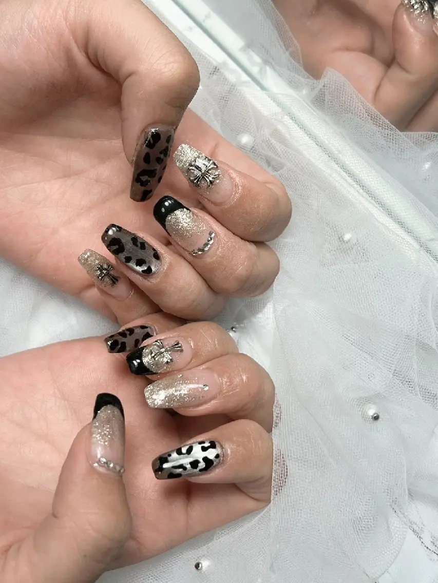 ネイル Y2R NAILのネイルデザイン