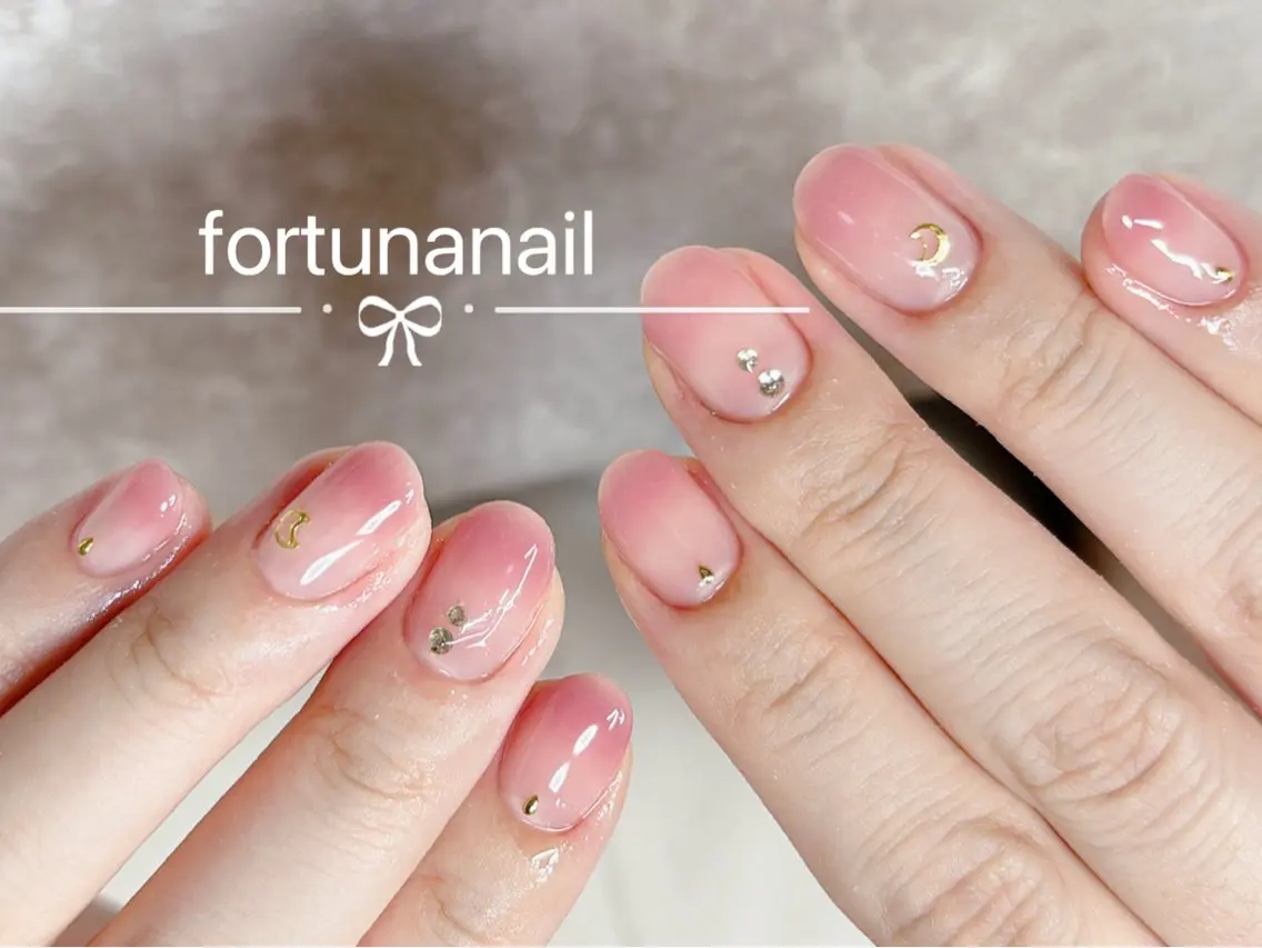 ネイル Nail •Head スパFortunaのネイルデザイン