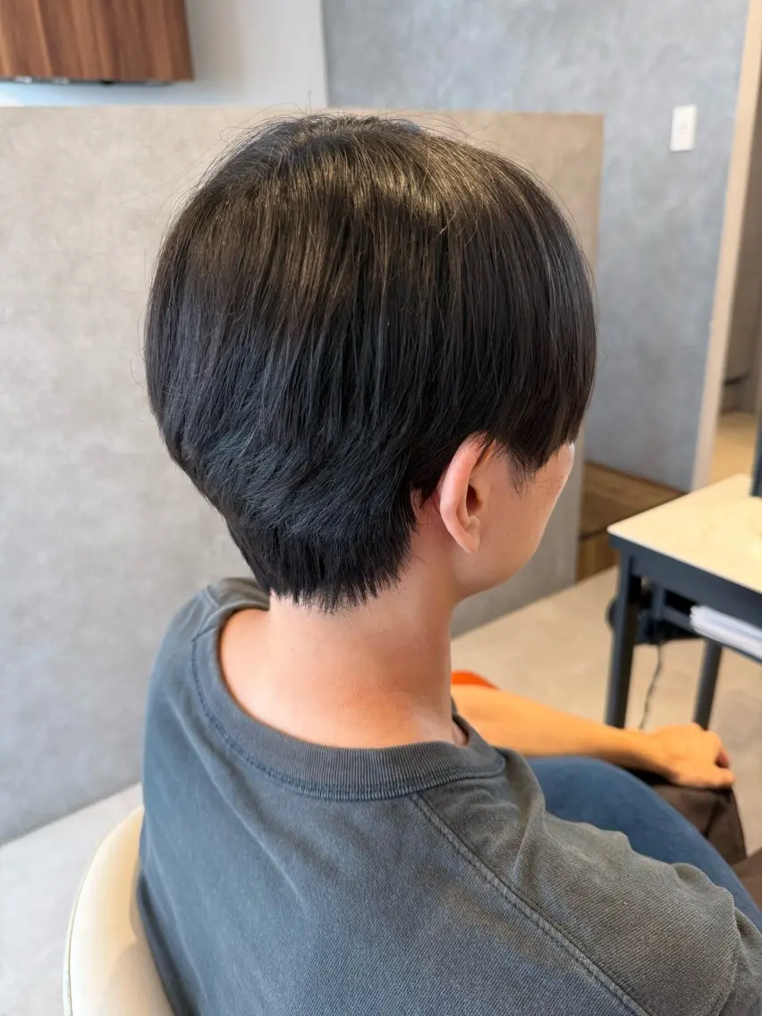 ショート メンズ マッシュ 刈り上げ 高石 乃愛のヘアスタイル