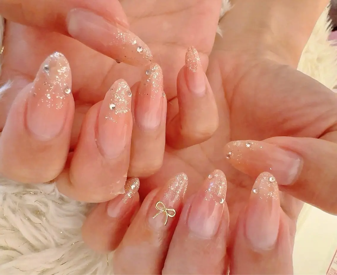 ミディアム OliviaBlue nailのネイルデザイン