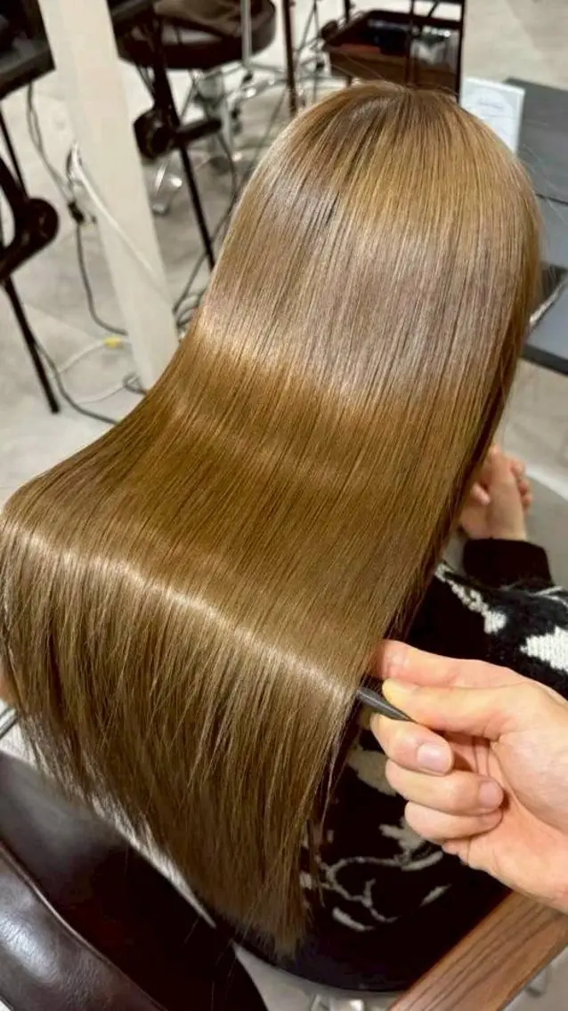 ロング カット ヘアカラー 縮毛矯正 トリートメント 髪質改善特化🫧韓国 🇰🇷amiruのヘアスタイル