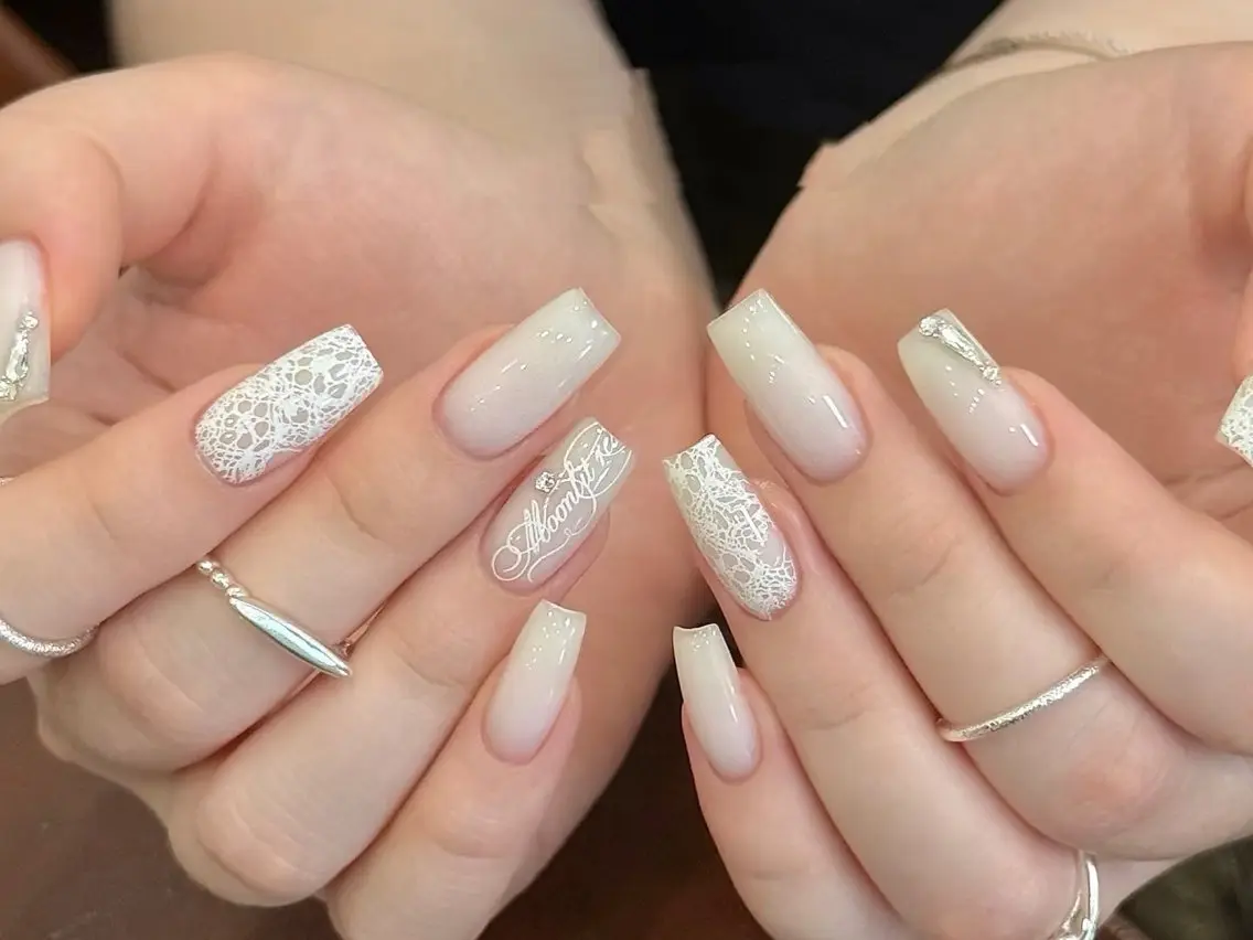 ネイル Lena Sakai nailのネイルデザイン