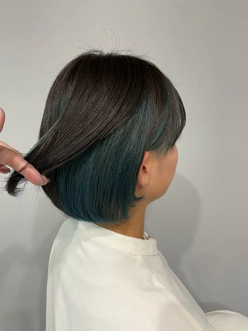 ショート カラー ヘアカラー 今雪 聡美のヘアスタイル