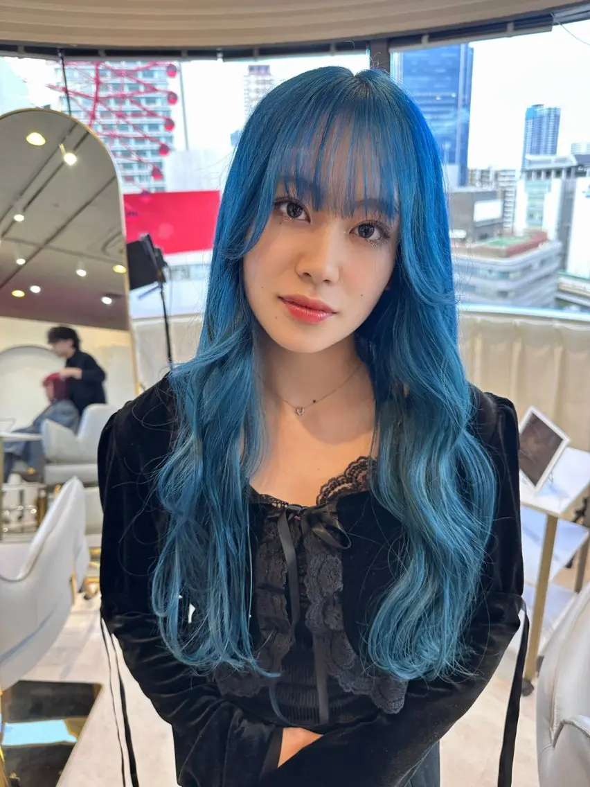 ロング カラー 女性艶髪マンツーマン YUKIのヘアスタイル