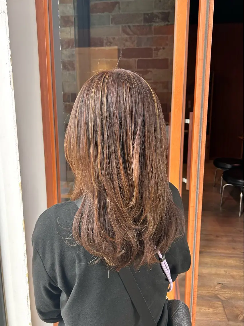 ロング レイヤーカット カット 村松 麻菜のヘアスタイル