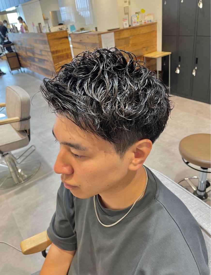 ショート ショートヘア カット カット 仁科 亮祐のヘアスタイル