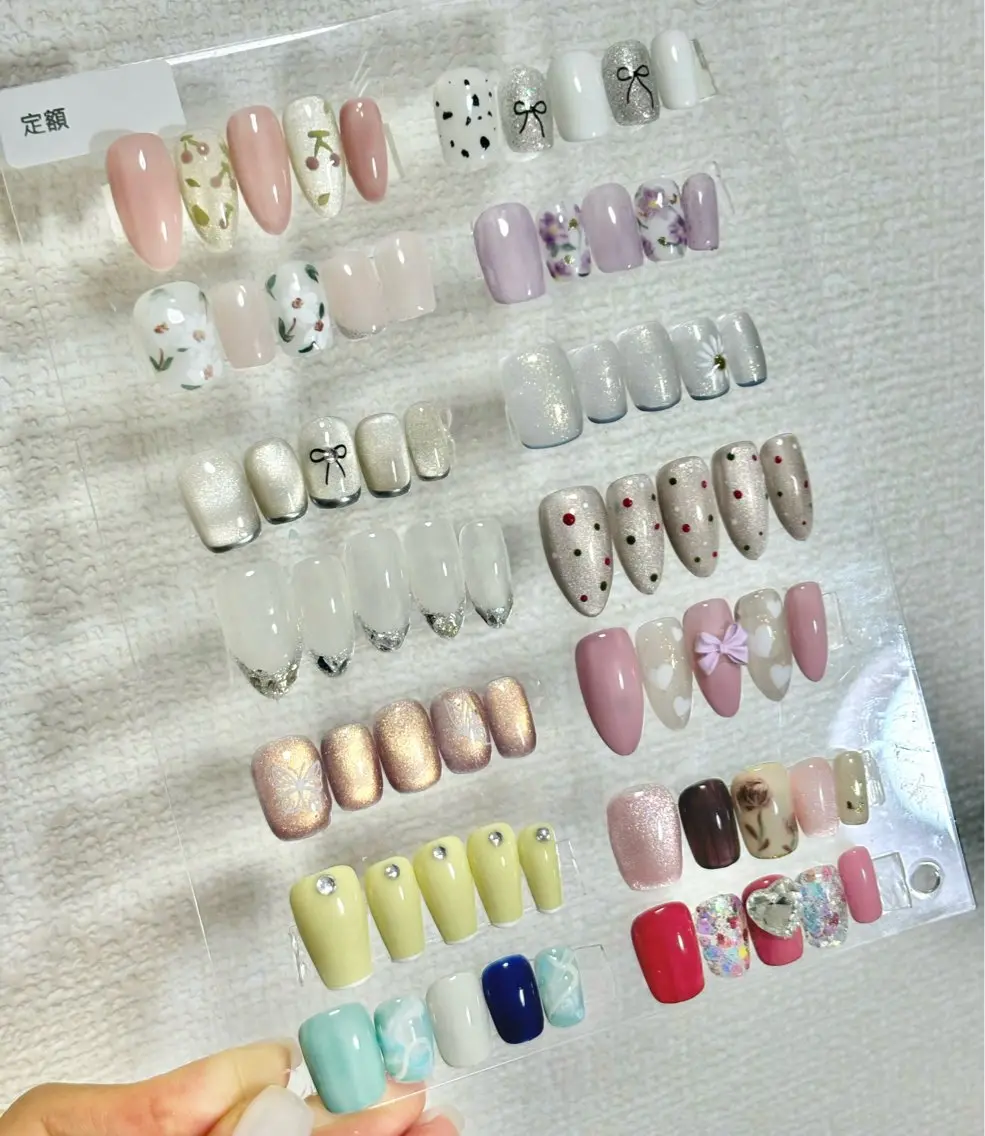 ⭐️定額コース　Ａ♡⭐️ オフ有り🌟色変更可能🉑　長さだし10本追加2980円の写真