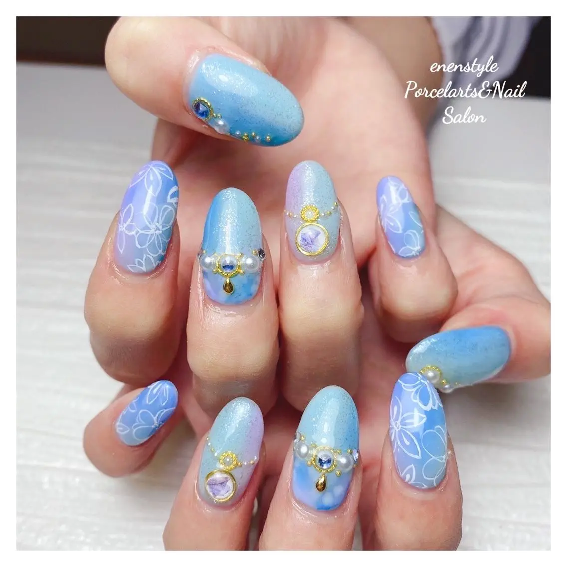 ミディアム ネイル 🐾enen style 🐾のネイルデザイン