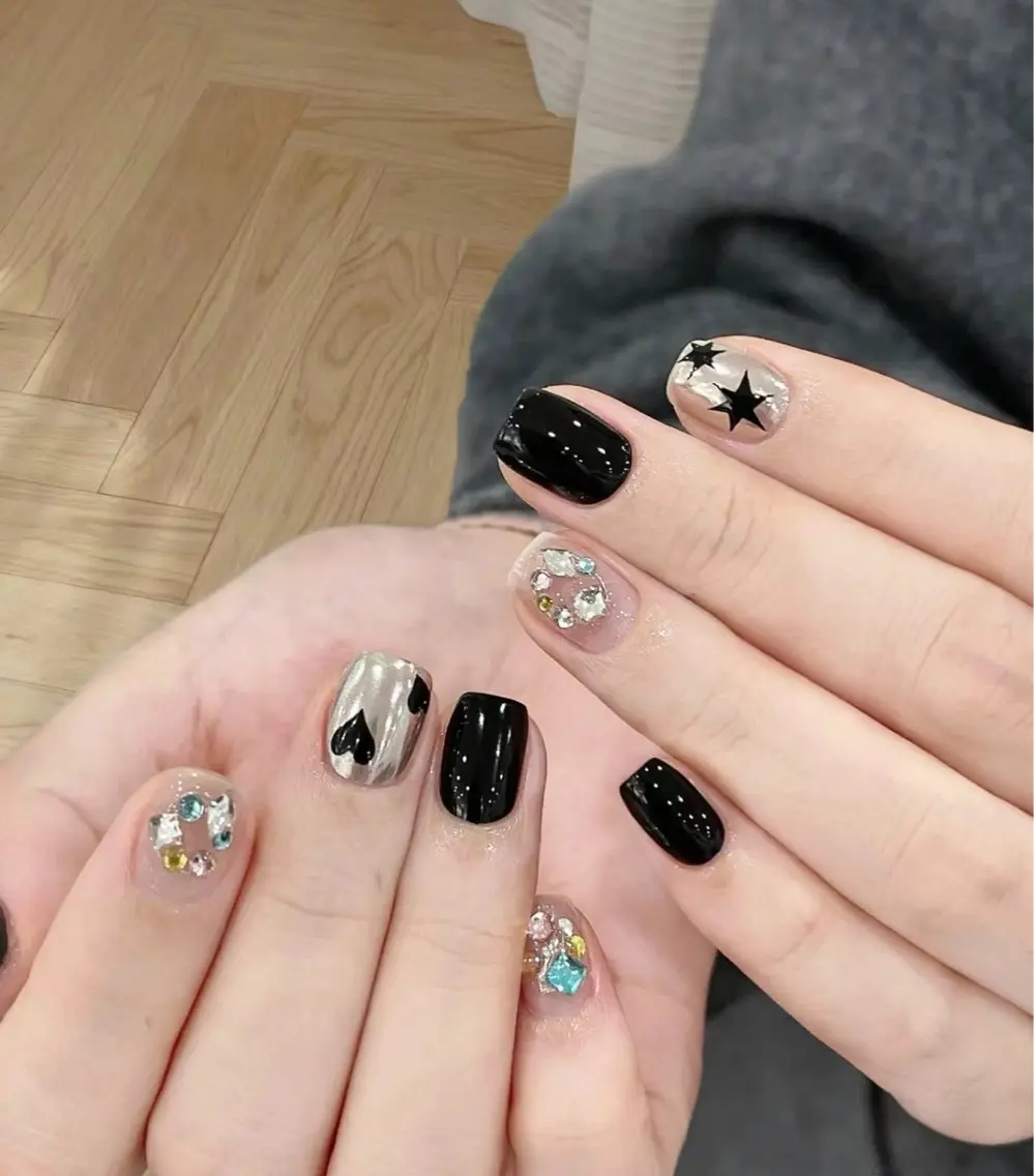 ネイル ハンドネイル 🎀M nails✨ ビューティーのネイルデザイン
