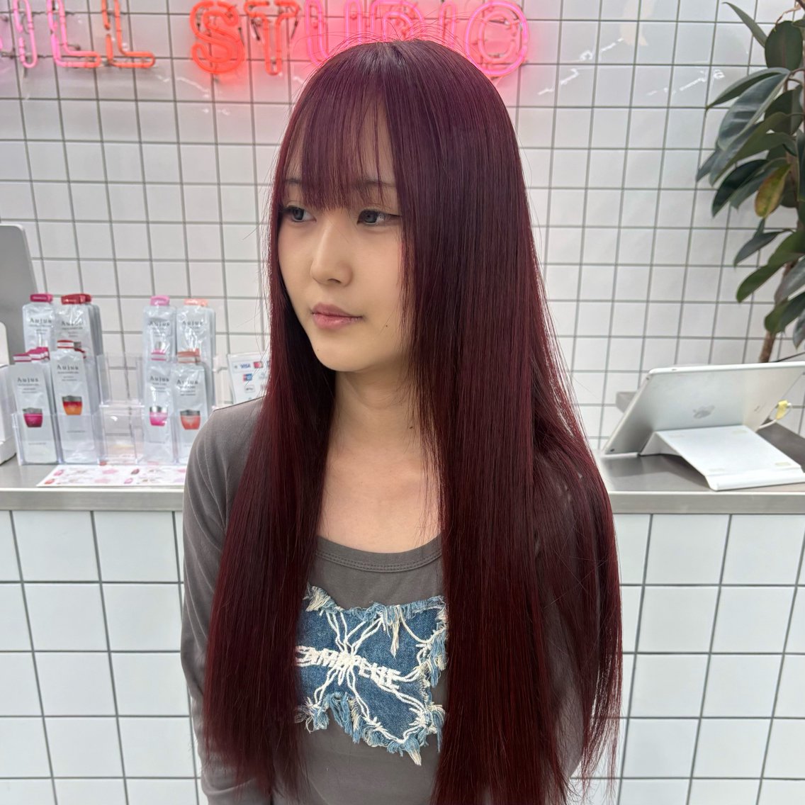 ロング カラー レッドカラー 矢場町/8時-22時 JILLSTUDIOのヘアスタイル