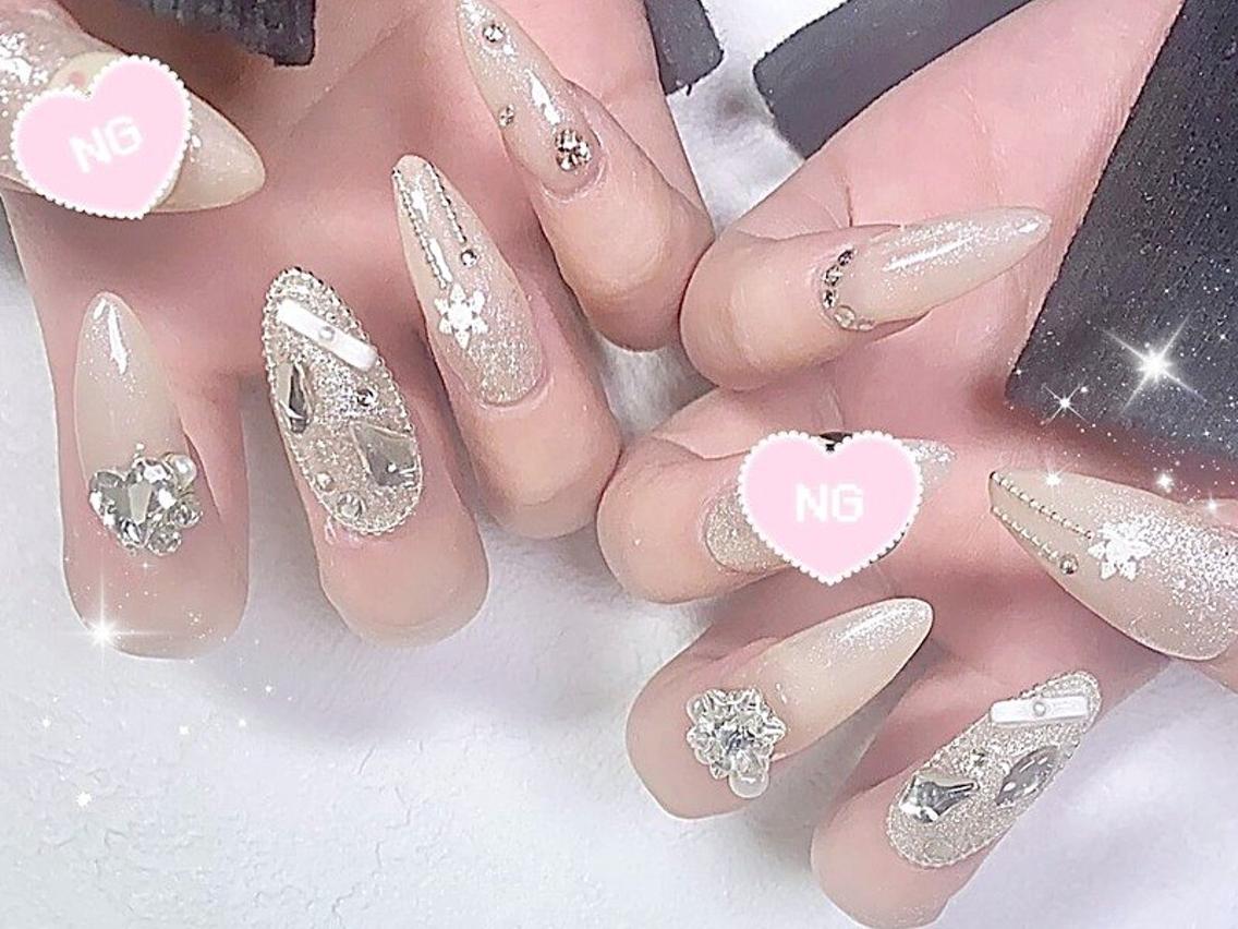 ネイル キラキラネイル ハンドネイル Lili Nail Studio西荻窪店のネイルデザイン
