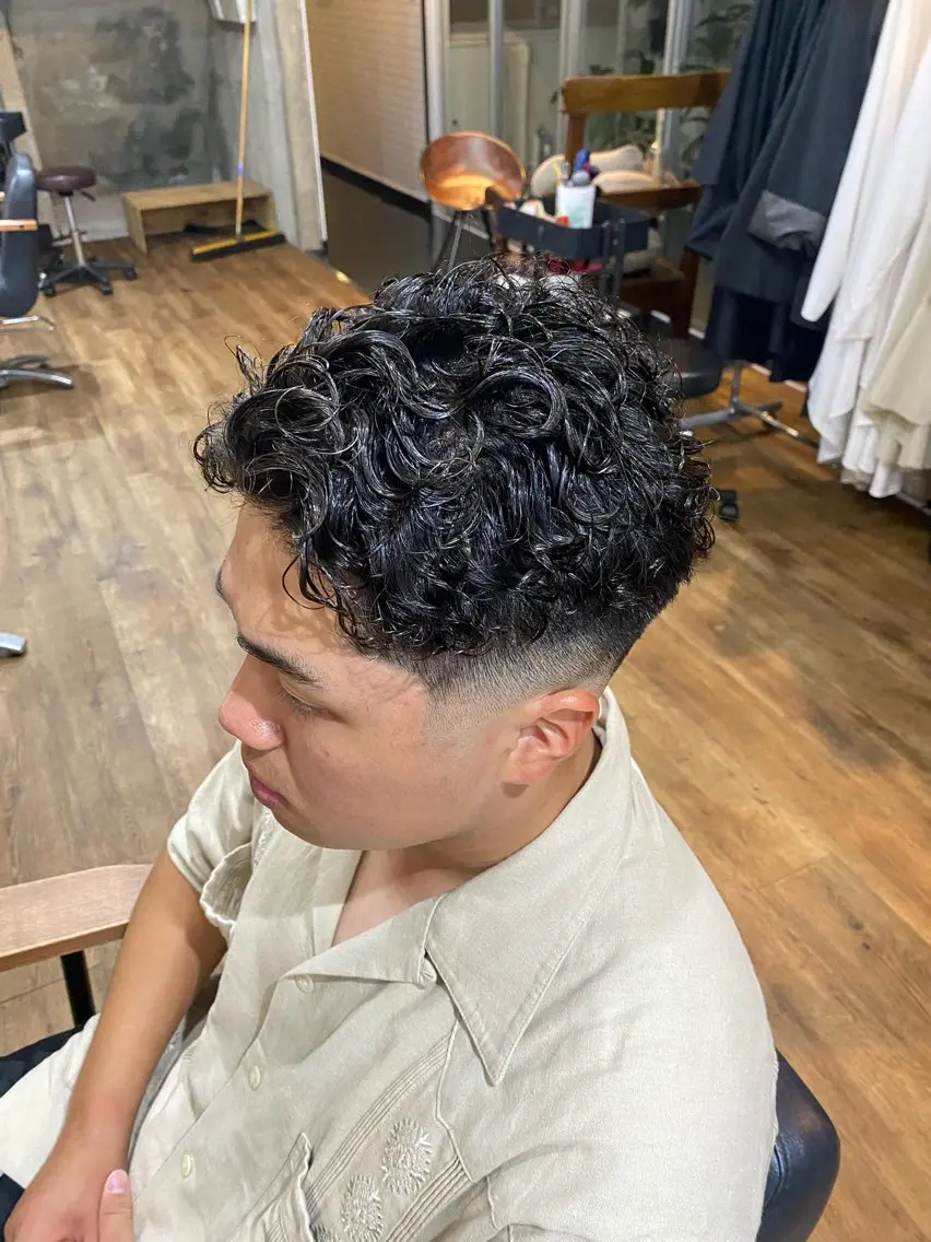 ショート パーマ メンズ カット パーマ kureha /フェードのヘアスタイル