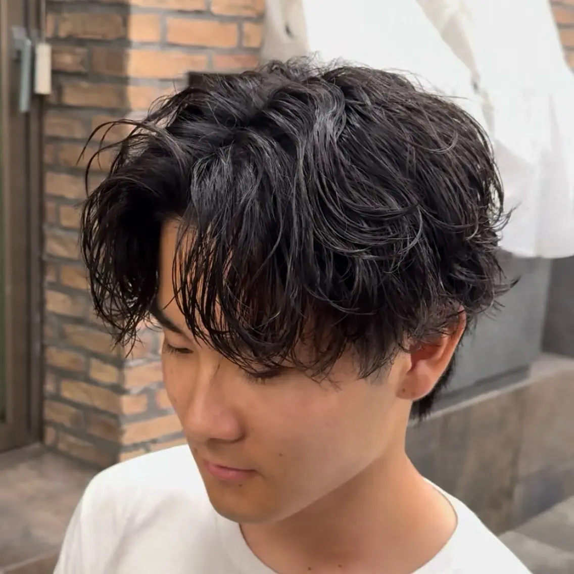 パーマ メンズ カット パーマ シャドウ/フェザー 朝崎倭斗のヘアスタイル