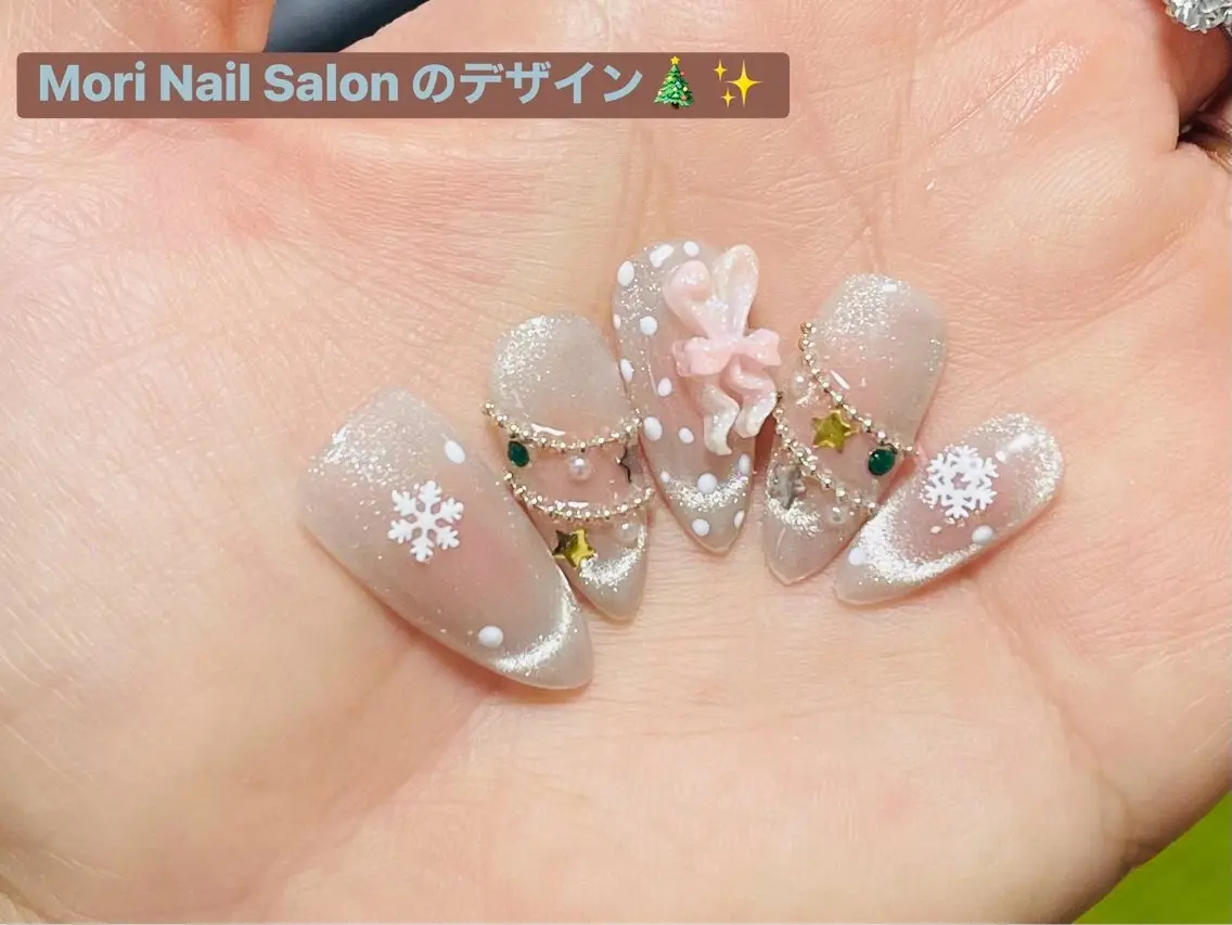 ネイル 冬ネイル クリスマス MORI ネイル SALONのネイルデザイン