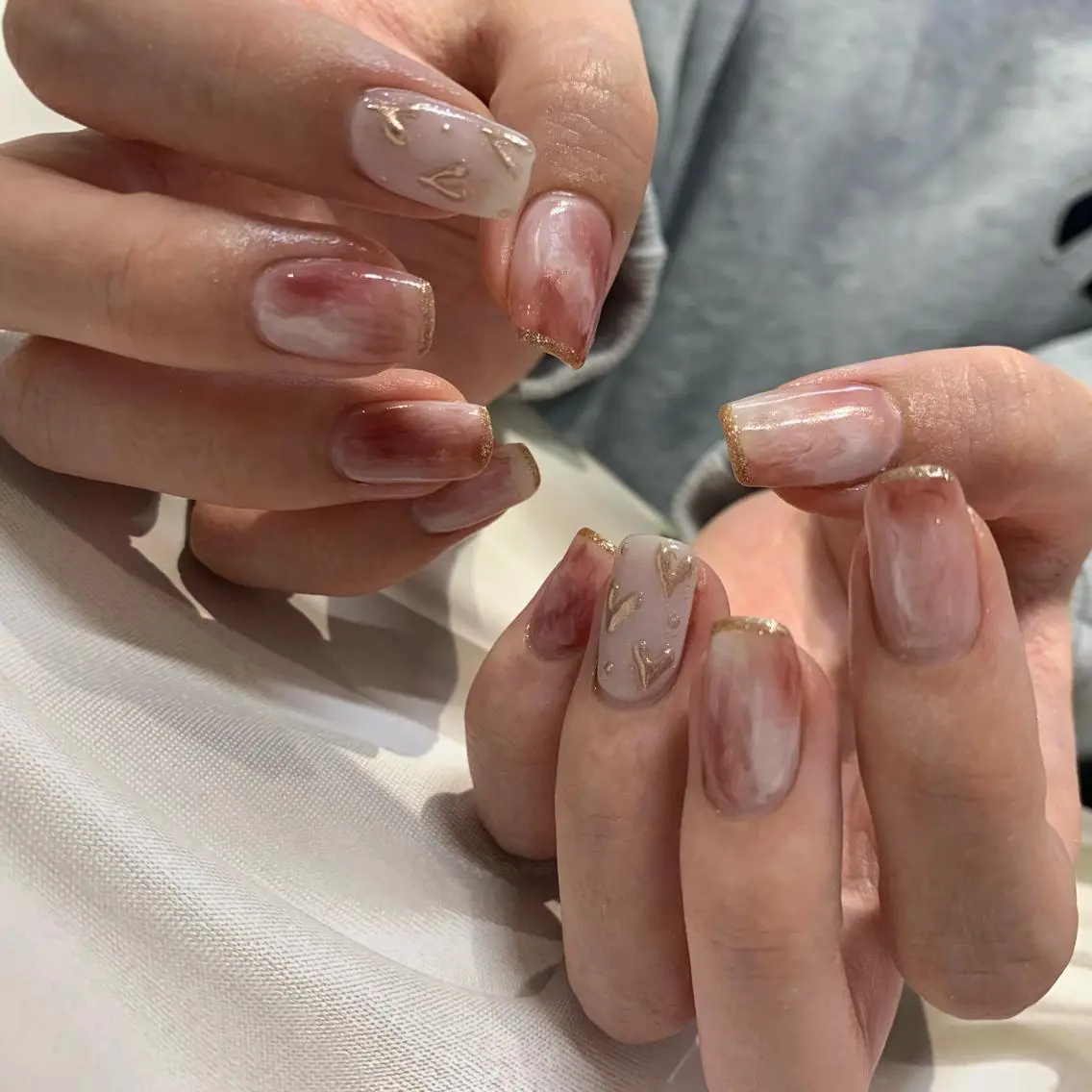 ネイル ハート ミラーネイル マキノ ユイのネイルデザイン