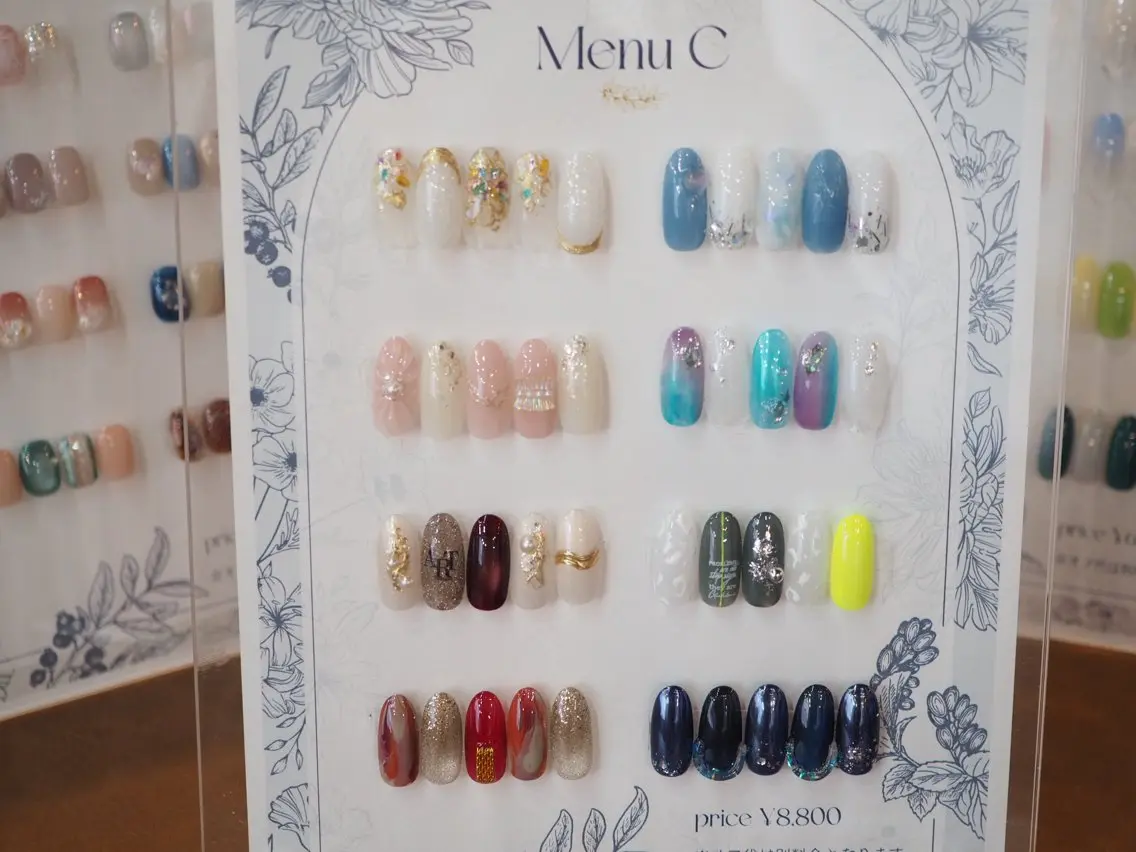 ネイル ハンドネイル glaNje aoiのネイルデザイン