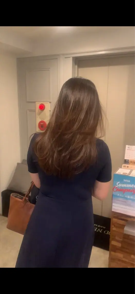 ロング 伊藤 鳳雅のヘアスタイル