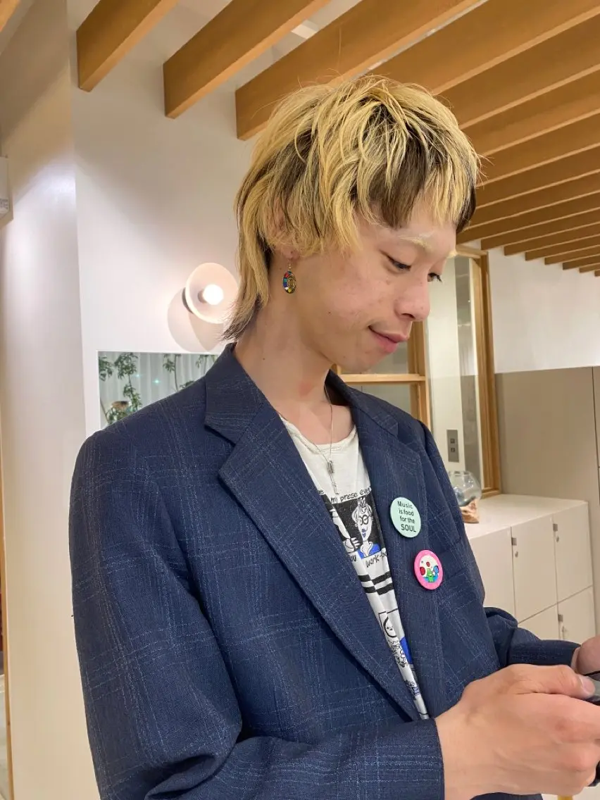 ショート カラー メンズ メンズブリーチ ブリーチ ブラウンカラー デザインカラー マレットヘア 似合わせカットカラー りおなのヘアスタイル