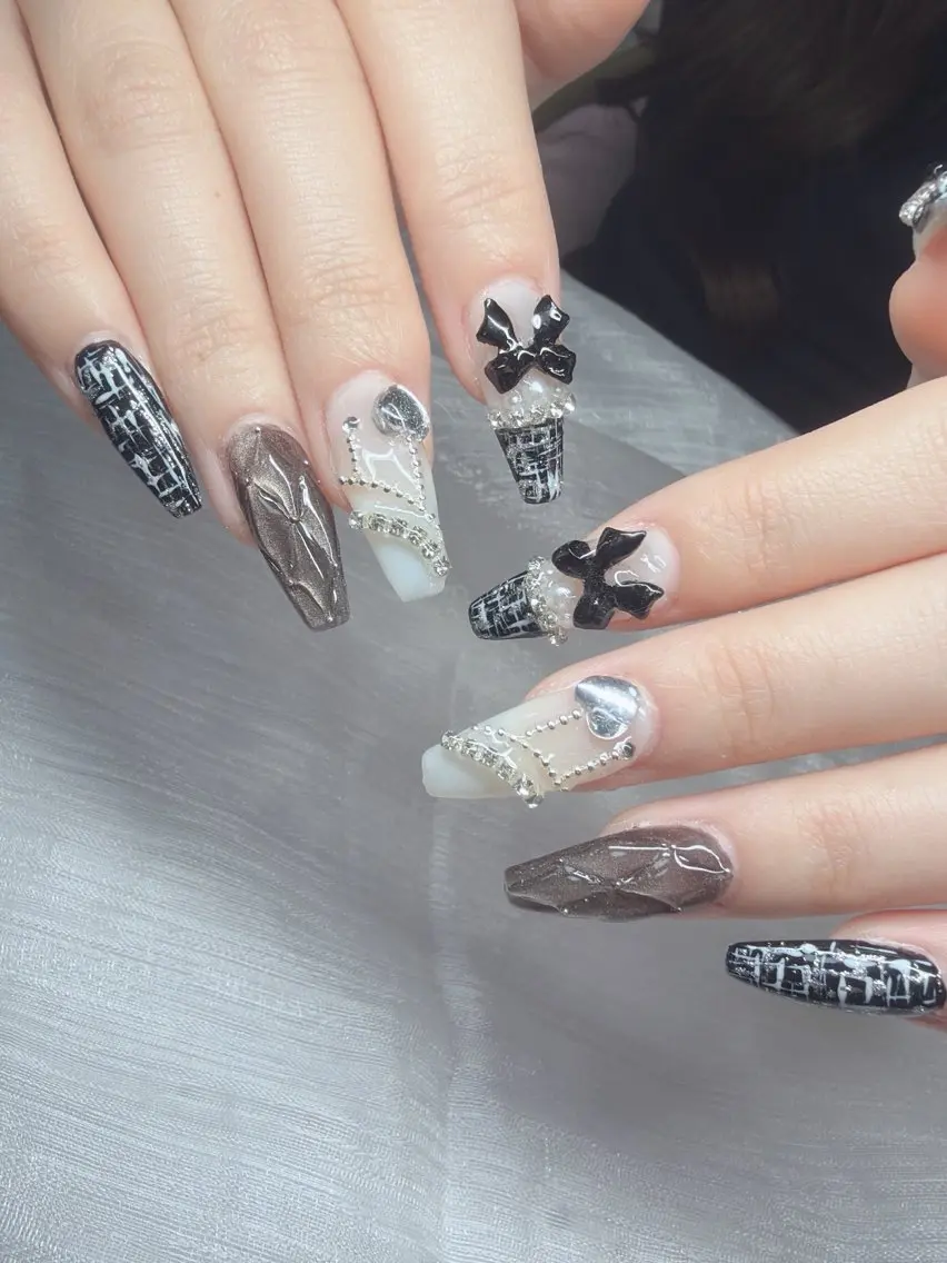 ネイル ハンドネイル Lee Nailsのネイルデザイン