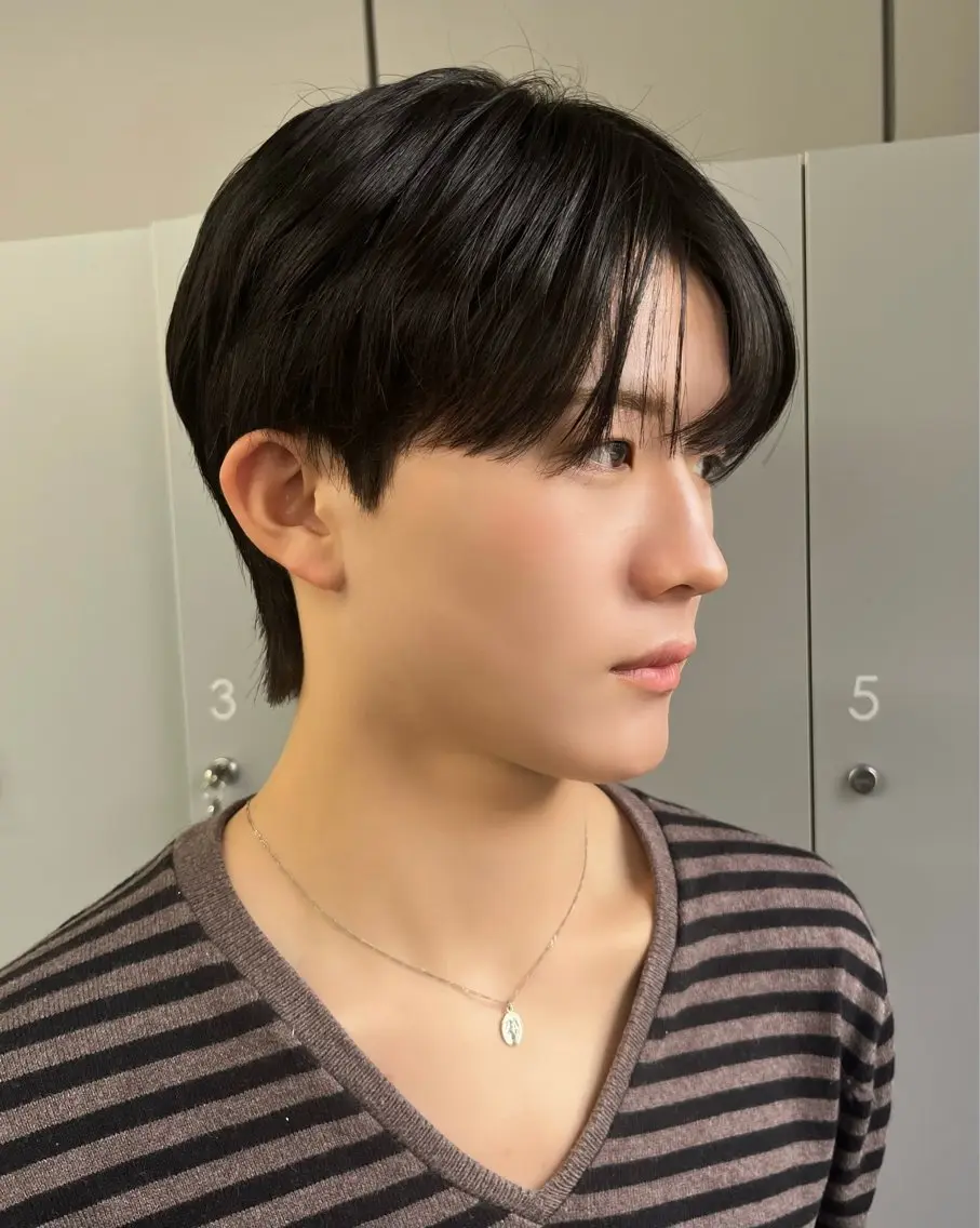 メンズ アイカ🐺 メンズ韓国ヘアのヘアスタイル