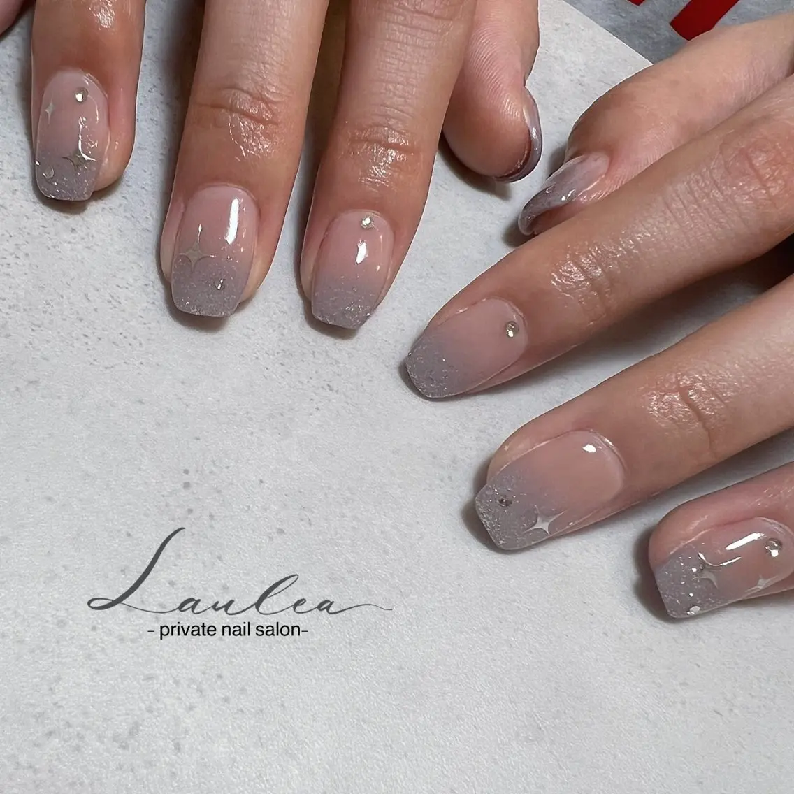 ネイル ミラーネイル ワンホンネイル ハンドネイル nail salon Lauleaのネイルデザイン