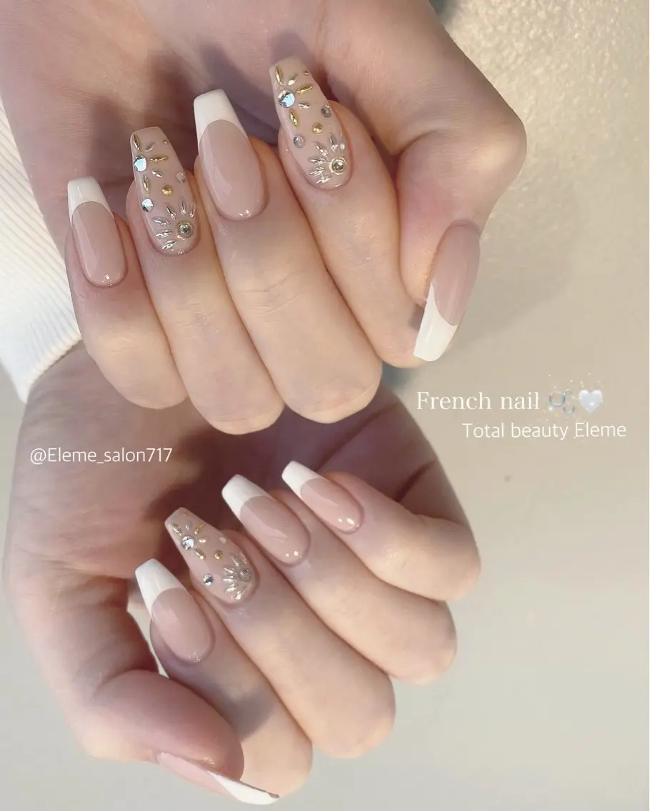 ネイル フレンチネイル Nail&Eye Elemeのネイルデザイン