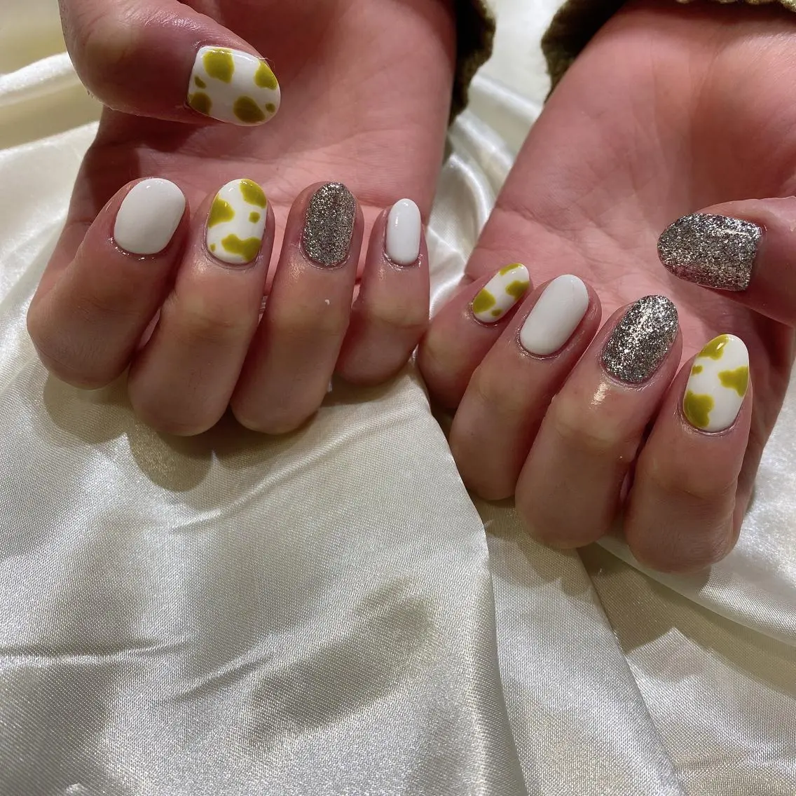 ネイル ハンドネイル 西岡 杏のネイルデザイン