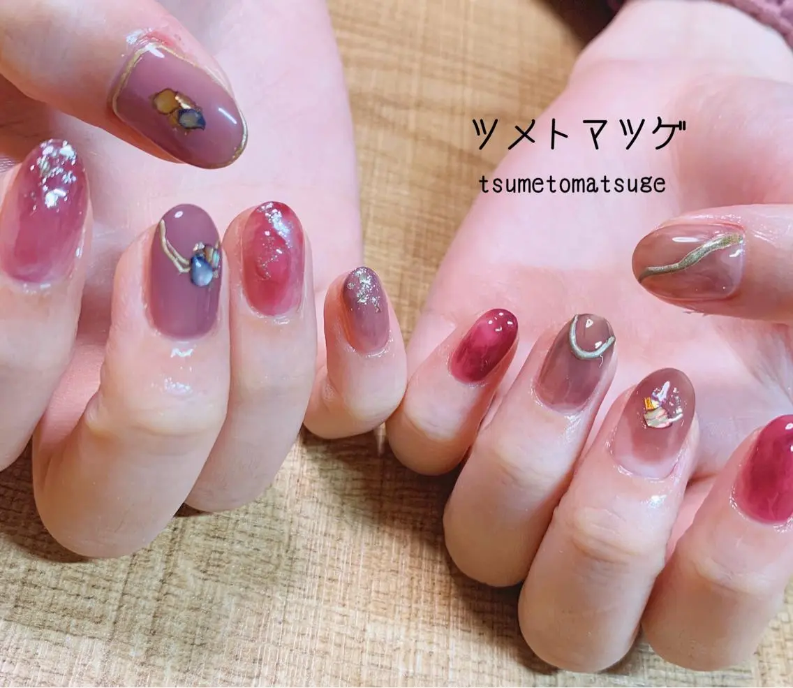 ミディアム ネイル アートネイル ハンドネイル ツメトマツゲ .のネイルデザイン