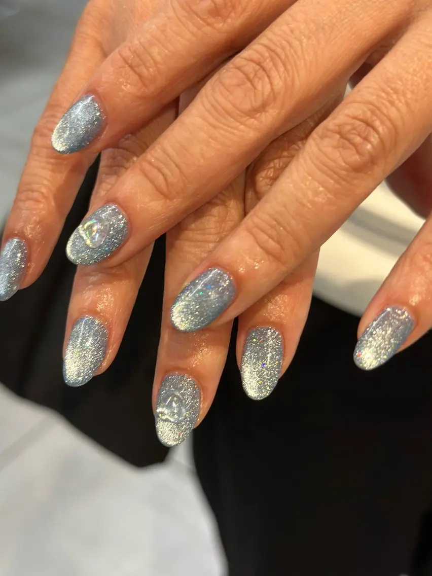 《オフ込み💅》フラッシュ&マグネットネイル (パラジェル)ご新規様オフ半額の写真