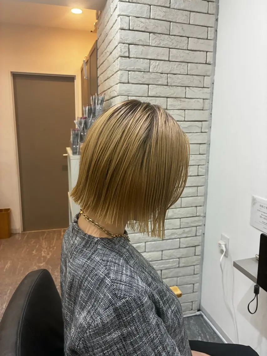 ミディアム ショートボブ ボブレイヤー ボブ レイヤーカット カット 🌐🪬髪質改善/ 透明感カラーのヘアスタイル