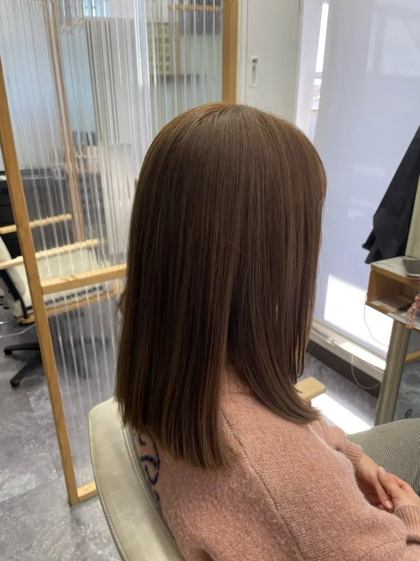 ミディアム アッシュ カット ヘアカラー SFIDA みつえのヘアスタイル