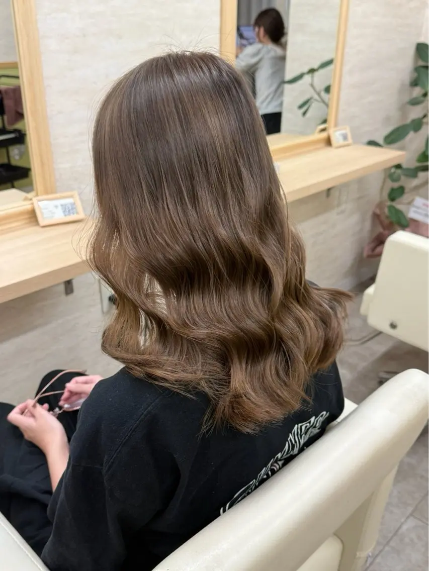 ロング ヘアカラー NOA モデル募集中のヘアスタイル