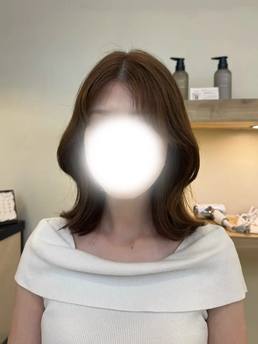 ミディアム パーマ 🧿パーマ／ レイヤー🧿シュリのヘアスタイル