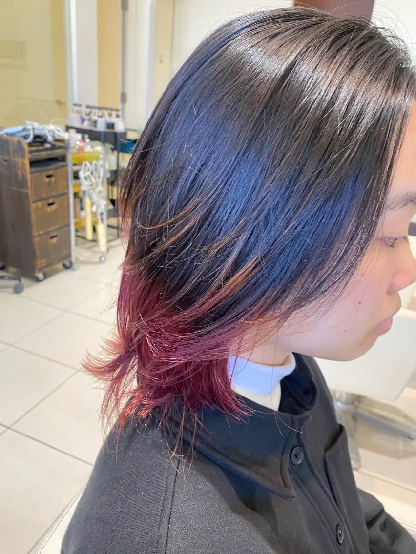 ミディアム ウルフカット 内山 歩美のヘアスタイル