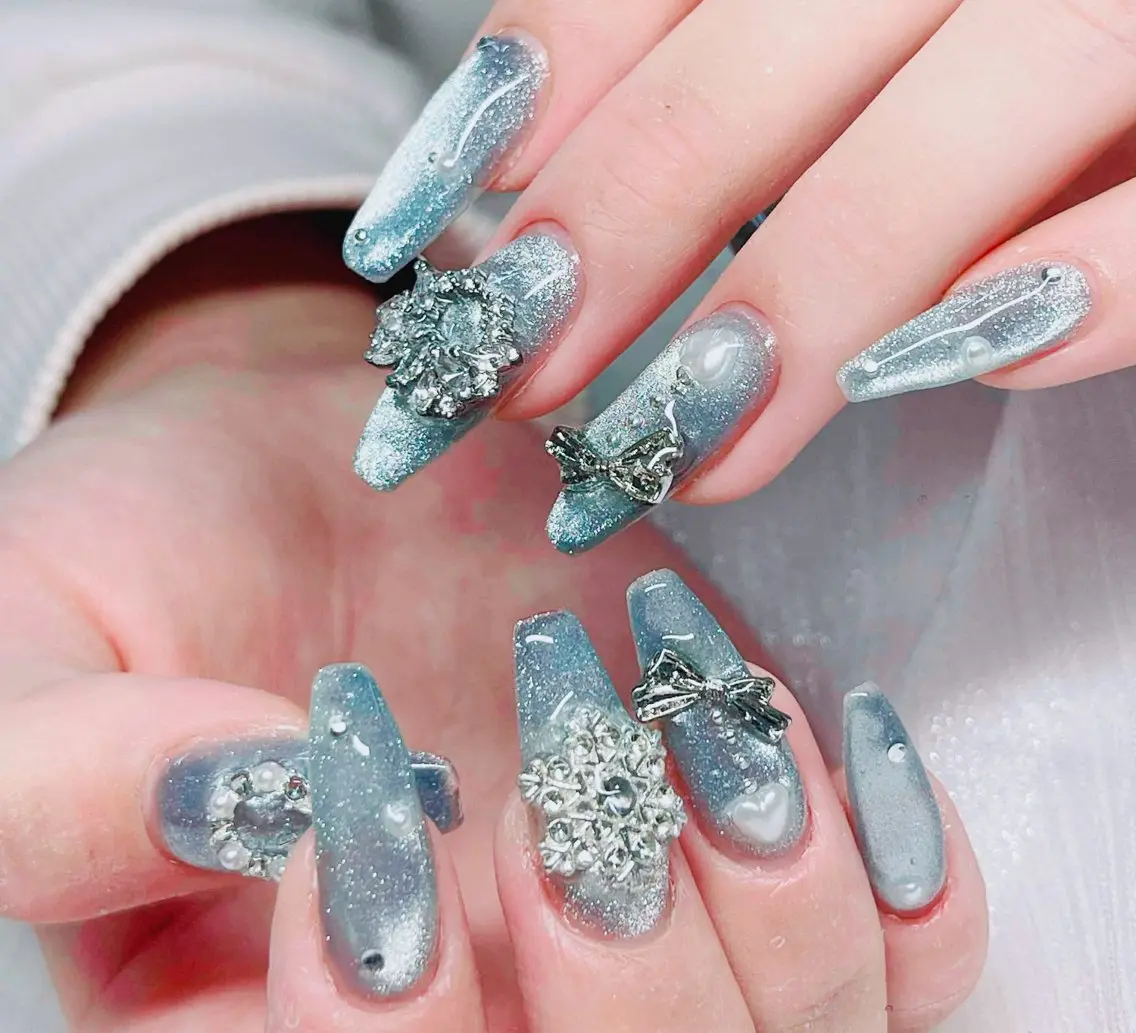 ネイル グラデーション 韓国ネイル マグネットネイル ニュアンスネイル オフィスネイル ハンドネイル Hana Rose Nailのネイルデザイン