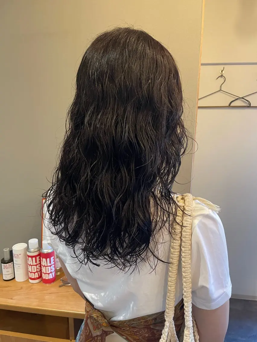 ミディアム カラー パーマ 土川 陽菜のヘアスタイル