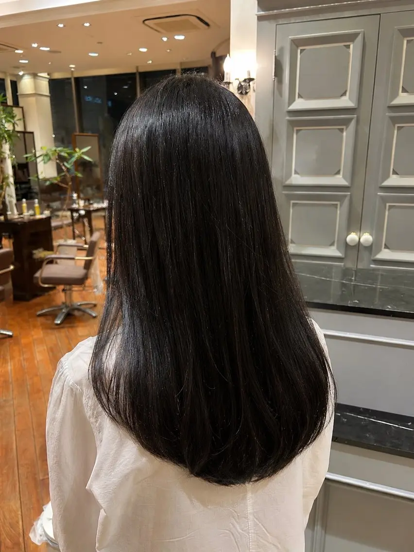ロング カラー ヘアカラー 西奥 琴葉のヘアスタイル