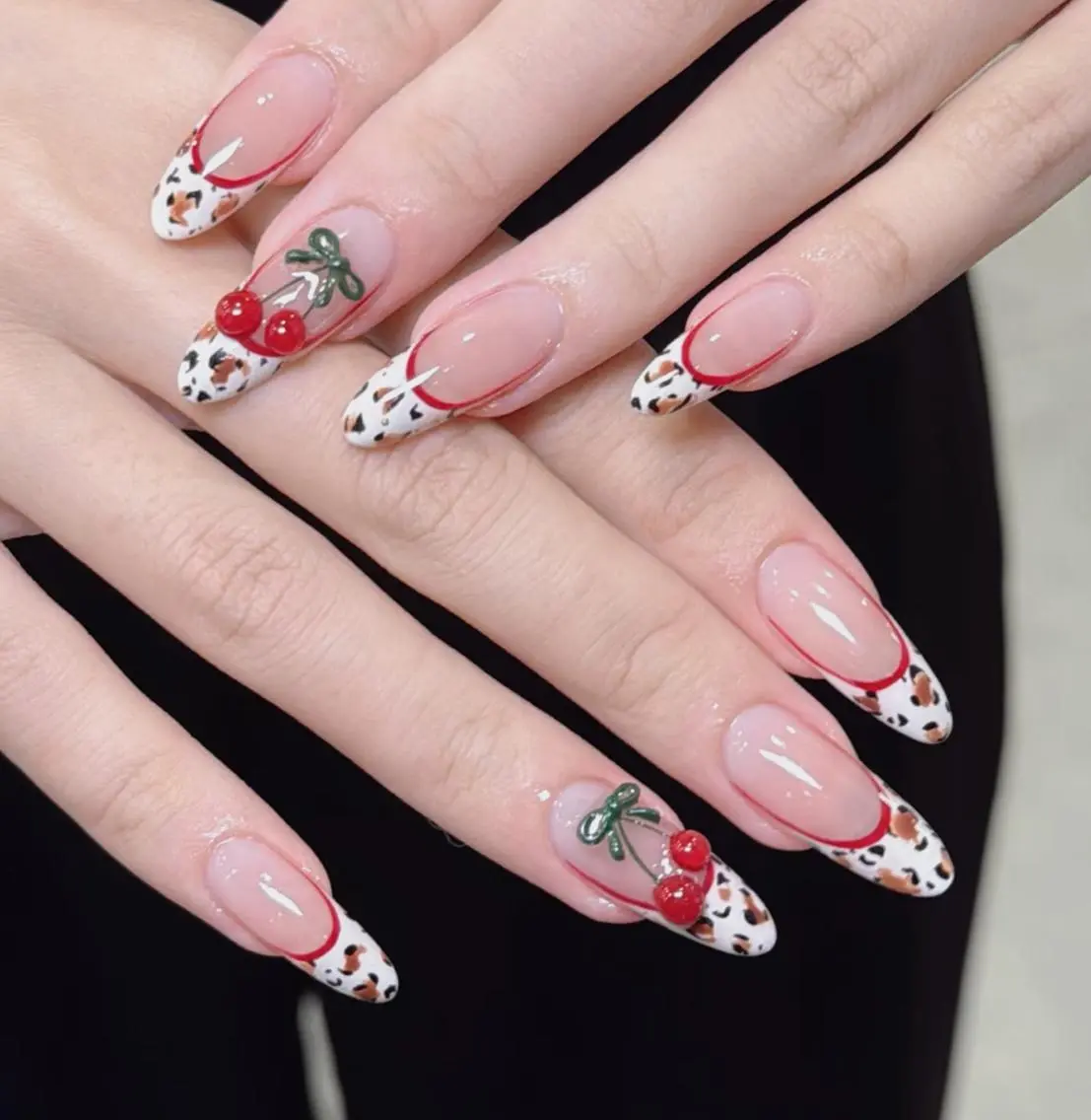 ネイル ハンドネイル 🎀 Ayaka_nailのネイルデザイン