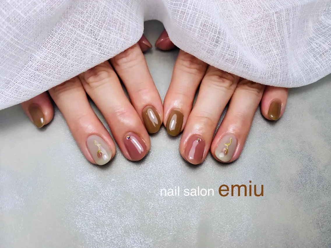 ネイル emiu petiteのネイルデザイン
