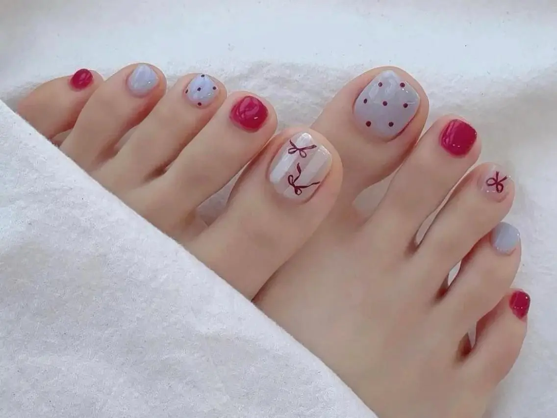 ネイル オーロラネイル チークネイル フットネイル フレンチネイル ジェルネイル フットネイル NEW NAIL💞 Ka  Kaのネイルデザイン
